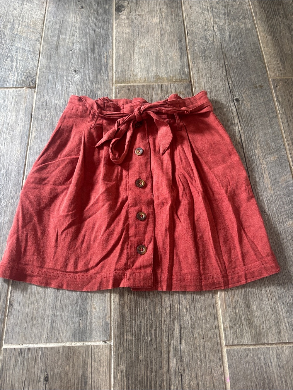 Hollister Button-Front Tie-Waist Midi Skirt in Rust Red